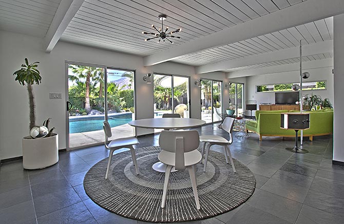 Palm Springs Racquet Club Neighborhood Mid-century home with large ... Palm Springs Racquet Club Neighborhood Mid-century home with large ...