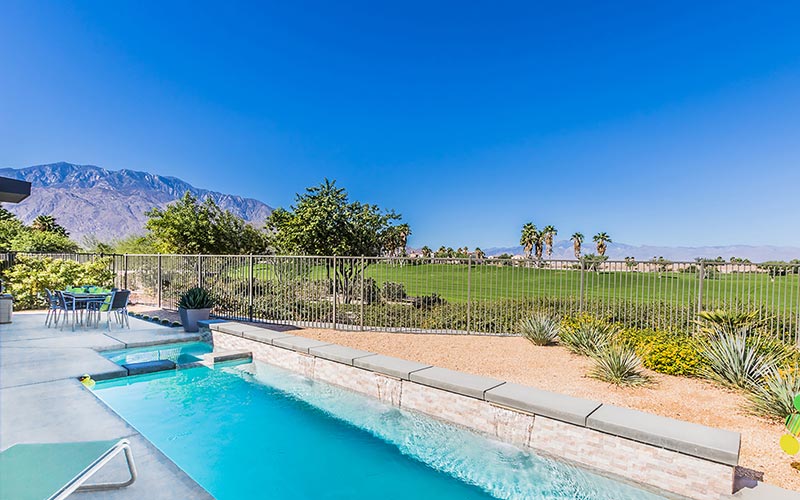 Fabulous Escena home on the golf course