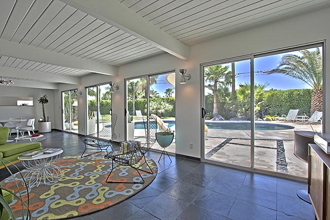 Palm Springs Racquet Club Neighborhood Mid Century Home With